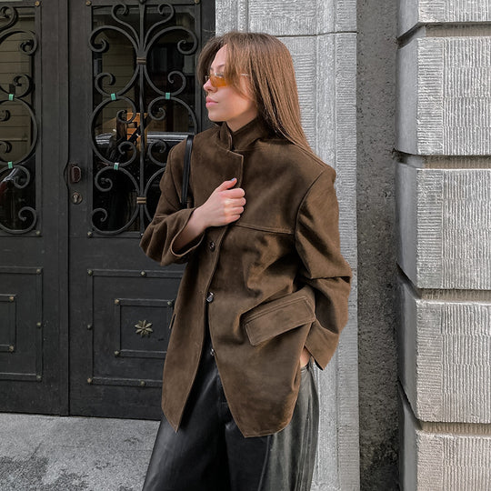 Damen Modische Wildlederjacke im Oversized-Schnitt mit klassischem Kragen und praktischen Taschen EB