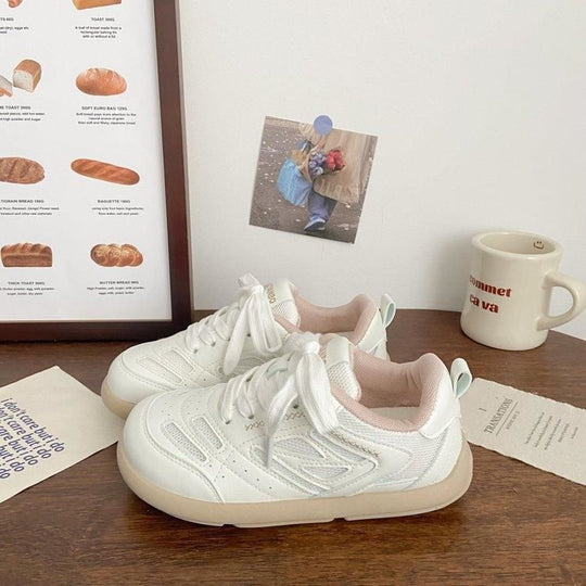 Damen Sportliche Sneakers mit atmungsaktiver Netzstruktur und dämpfender Sohle EB