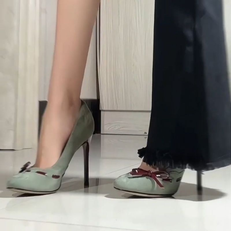 Damen elegante und raffinierte Stiletto-Pumps mit Schleifendetail EB