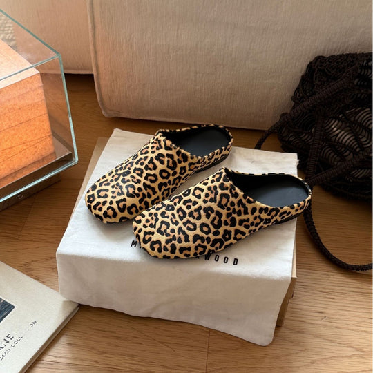 Damen Modische Clogs mit trendigem Leopardenmuster und ergonomischer Fußbettausstattung EB