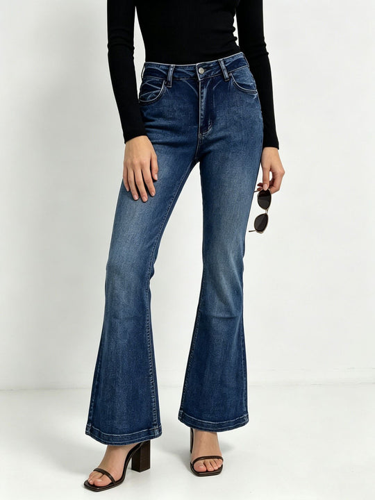 Damen nan High-Waist Flared-Jeans mit taillierendem Bund und weitem Schlag EB