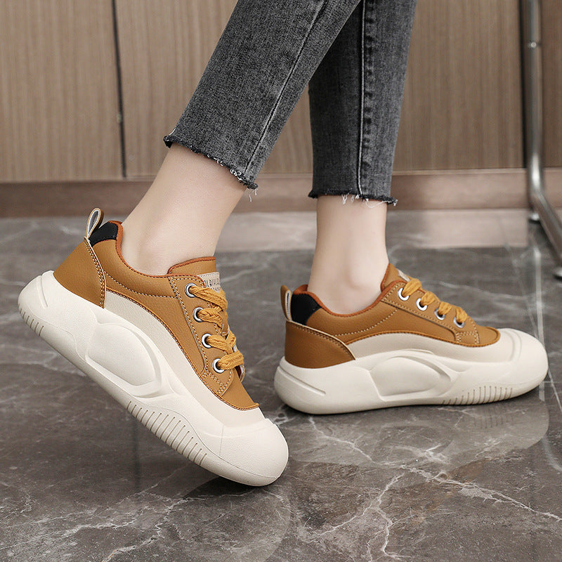 Damen Sportliche Sneakers mit innovativer Dämpfung und robustem Profil EB