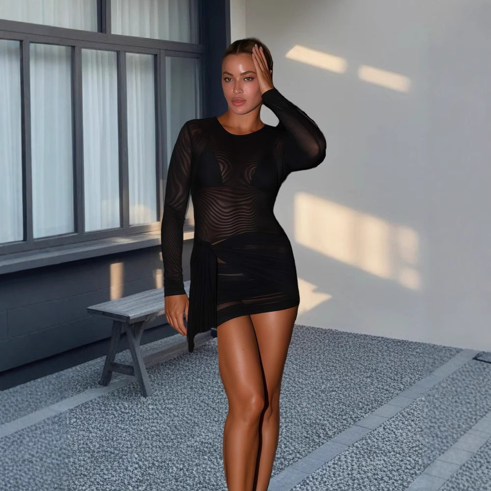 Damen Lustiges Langarm Mini-Kleid mit transparenten Netzdetails und asymmetrischem Saum EB