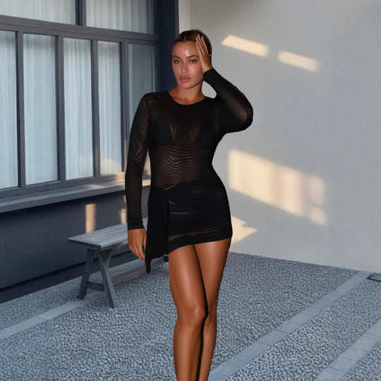Damen Lustiges Langarm Mini-Kleid mit transparenten Netzdetails und asymmetrischem Saum EB