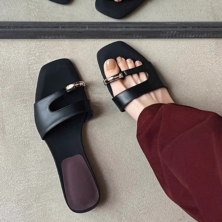 Damen modische Slides mit metallischem Akzent EB
