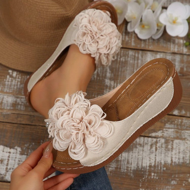 Damen blumenverzierte Clogs mit ergonomischer Fußbett EB
