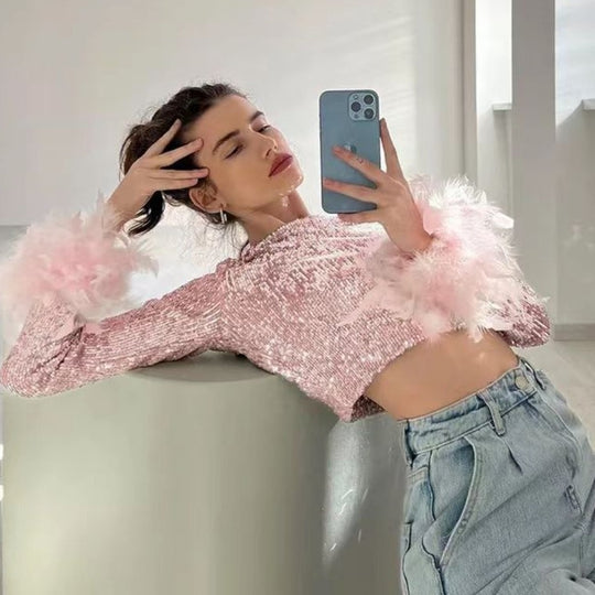 Damen Cropped Oberteil mit funkelndem Paillettenbesatz und fluffigen Ärmelbündchen EB