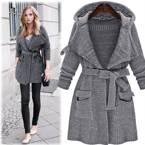 Damen Strickmantel mit Kapuze und praktischen Taschen EB