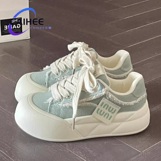 Damen Sneakers mit trendigem Sternen-Applikation und komfortabler Laufsohle EB