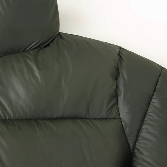 Damen gefütterte Kapuzenjacke mit eleganter Steppung EB