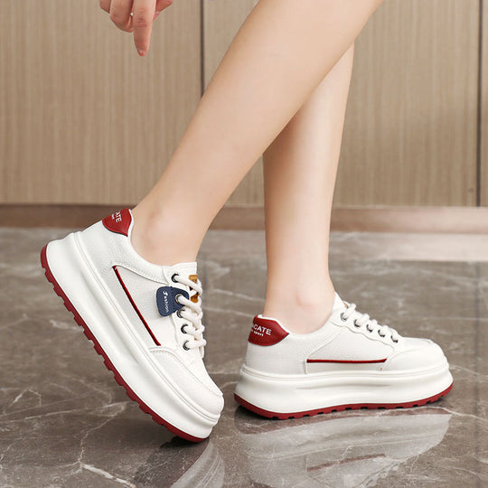 Damen modische Chunky Sneaker mit hochgezogenem Sohlenprofil und atmungsaktiver Obermaterialstruktur EB
