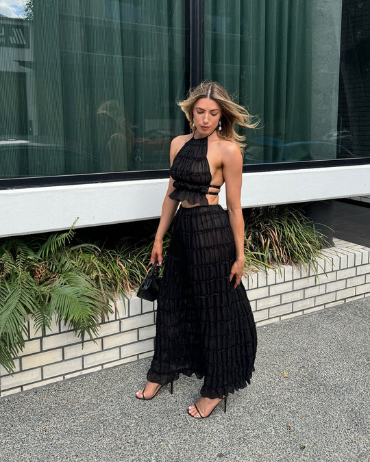 Damen elegantes Maxikleid mit Rüschendetails und Cut-Out-Elementen EB