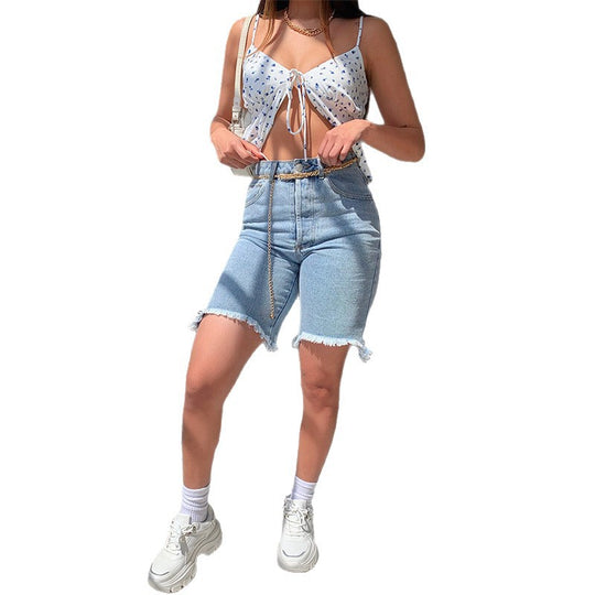 Damen Denim-Shorts im modernen High-Waist Schnitt mit fransigen Säumen EB