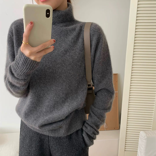Damen Flauschiger Rollkragenpullover aus Wollmix mit gerippten Bündchen EB
