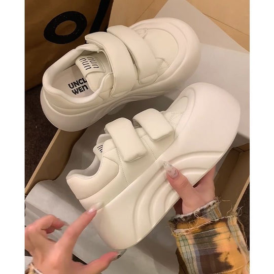 Damen Chunky Plateausneaker mit verstellbarem Klettverschluss EB