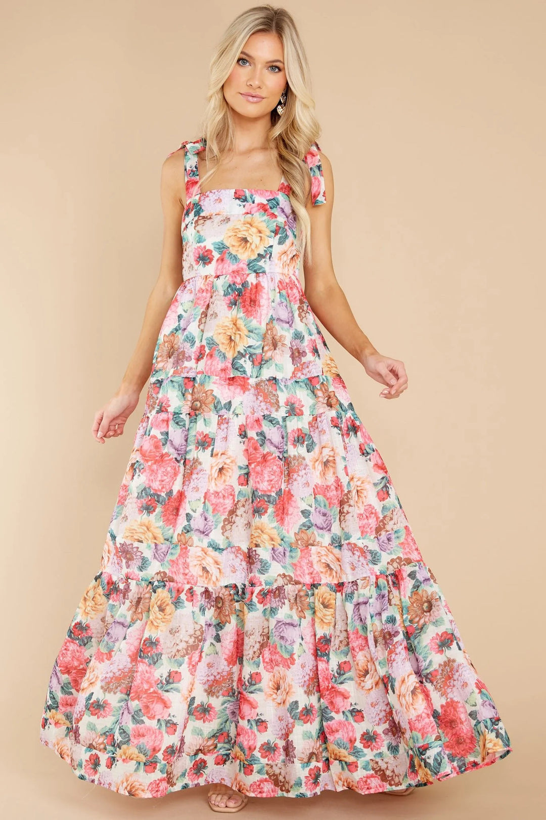 Damen Boho Maxikleid mit verspielten Rüschendetails und Trägern EB