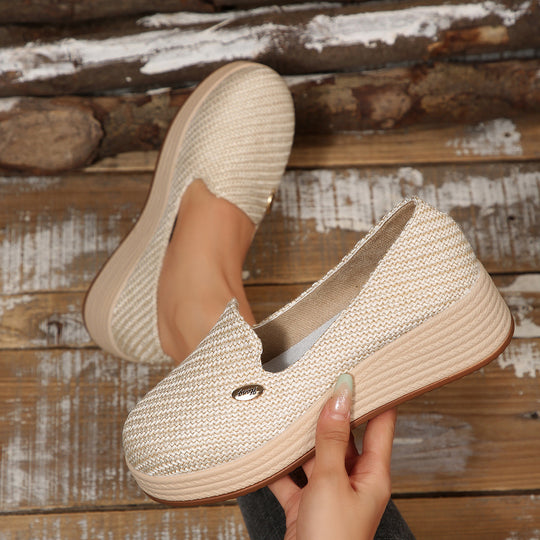 Damen Bequeme Plateauslipper mit elegantem Obermaterial EB