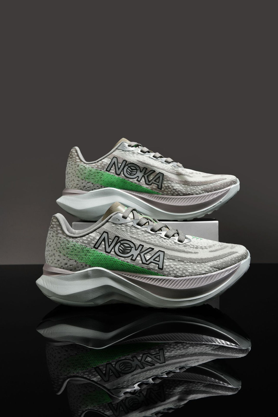 Unisex leichte Straßenlauf-Sneaker mit hochdynamischer Rebound-Zwischensohle und atmungsaktivem Strickoberteil EB