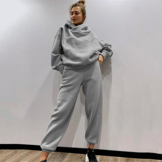 Damen Oversized Loungewear-Set aus schwerem French-Terry mit strukturierter Kapuze und Relax-Jogginghose EB