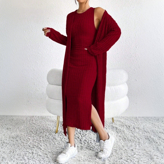 Damen geripptes Midikleid mit figurformendem Bustieroberteil hohem Seitenschlitz und passendem Longcardigan aus Feinstrick Eichborn Berlin