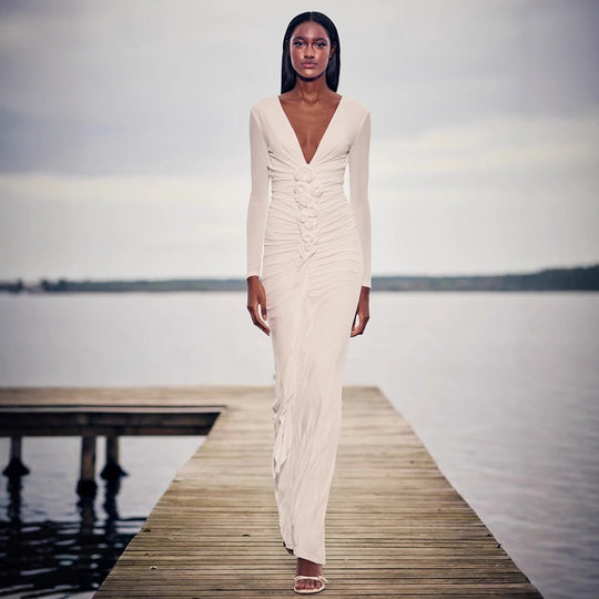 Damen Langärmliges Maxikleid mit figurschmeichelndem Drapé und floralen Applikationen EB