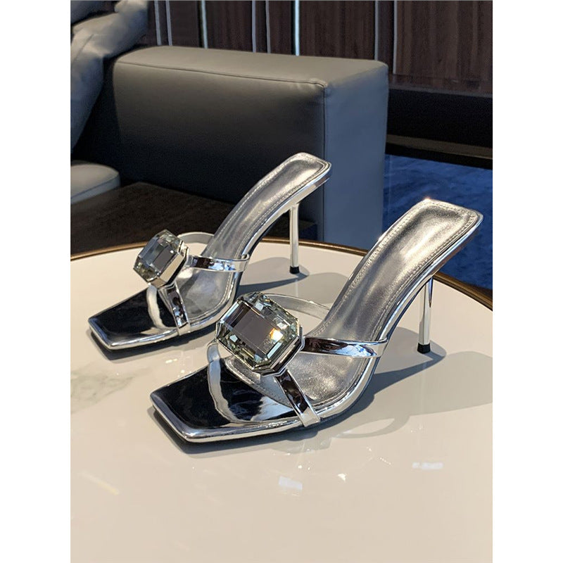 Damen elegante Slipper mit funkelndem Schmuckdetail EB