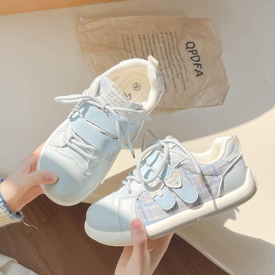 Damen Bequeme Sneaker mit praktischen Klettverschlüssen und atmungsaktiver Netzstruktur EB
