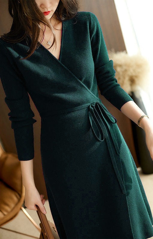 Elegantes Damen Wickelkleid mit Langen Ärmeln und Taillenkordelung | EB