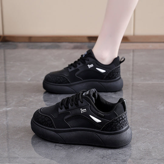 Damen Sportliche Sneaker mit dämpfendem Komfort und atmungsaktiver Obermaterialstruktur EB