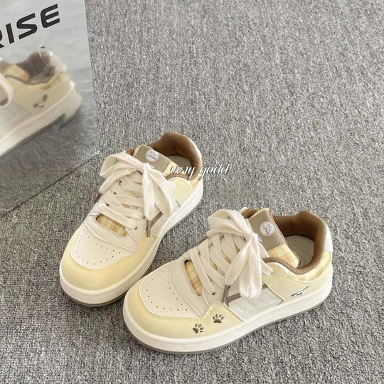 Damen Sportliche Sneakers mit verspieltem Karomuster und tierischen Akzenten EB