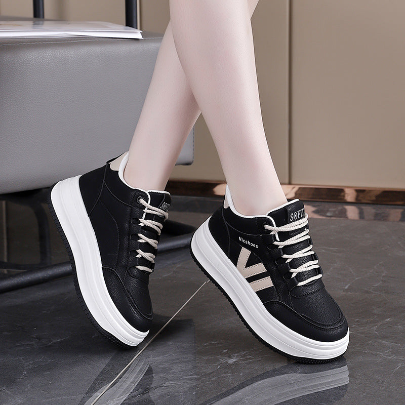 Damen Sneakers mit bequemer Plattform von EB
