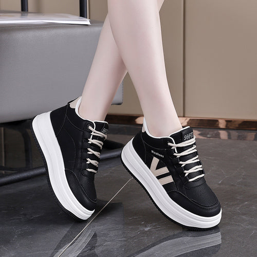 Damen Sneakers mit bequemer Plattform von EB