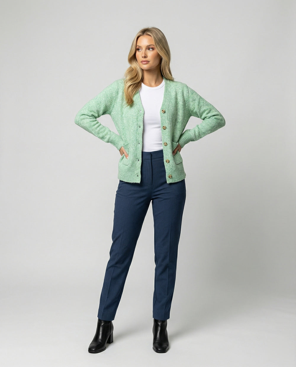 Damen hüftlanger Melange-Feinstrickcardigan mit Perlmuttknopfleiste und gerippten Bündchen EB