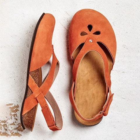 Damen nan geschlossene Slingback-Sandale aus Veloursleder mit ergonomischem Kork-Fußbett und dekorativen Loch-Aussparungen EB