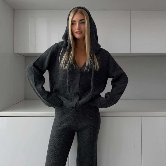Damen kuscheliges Feinstrick-Cardigan-Set mit V-Ausschnitt und hochgeschnittener Schlaghose EB