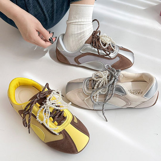 Damen Sportliche Freizeitschuhe mit atmungsaktivem Obermaterial und trendigem Schnürsystem EB