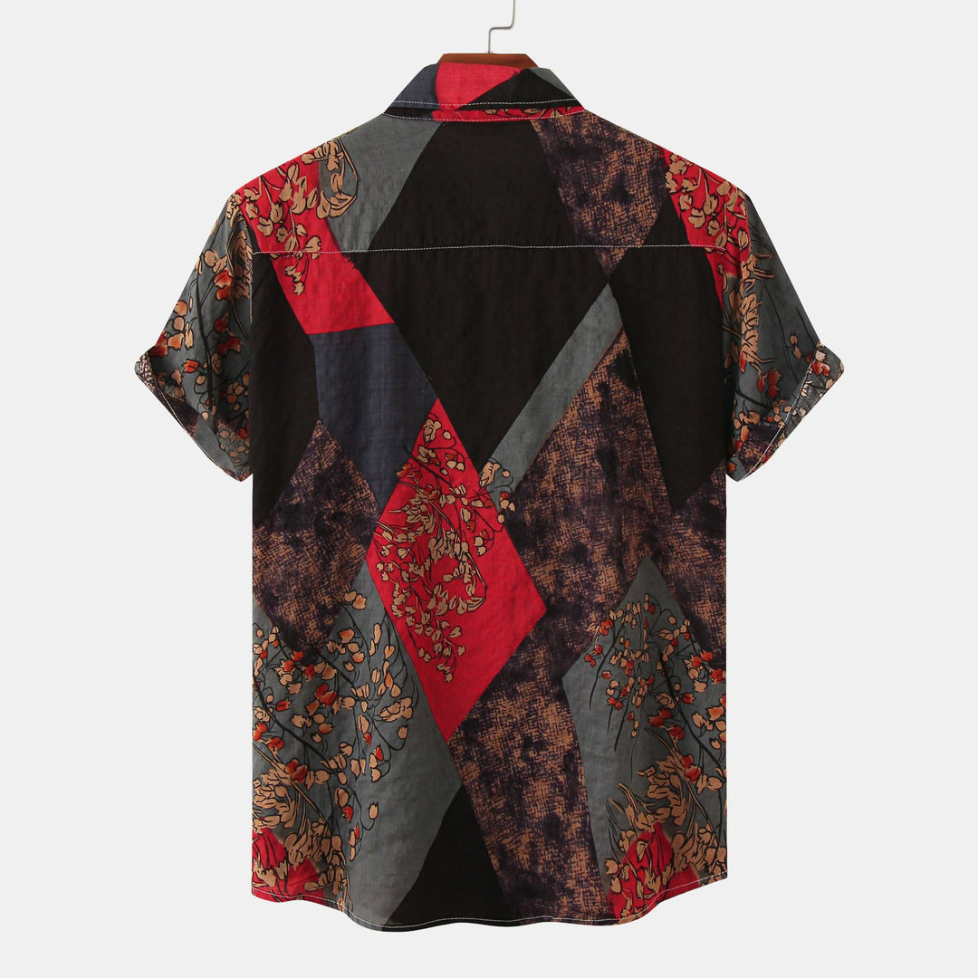 Herren Kurzarmhemd im kreativen Patchwork-Stil mit botanischen Akzenten EB