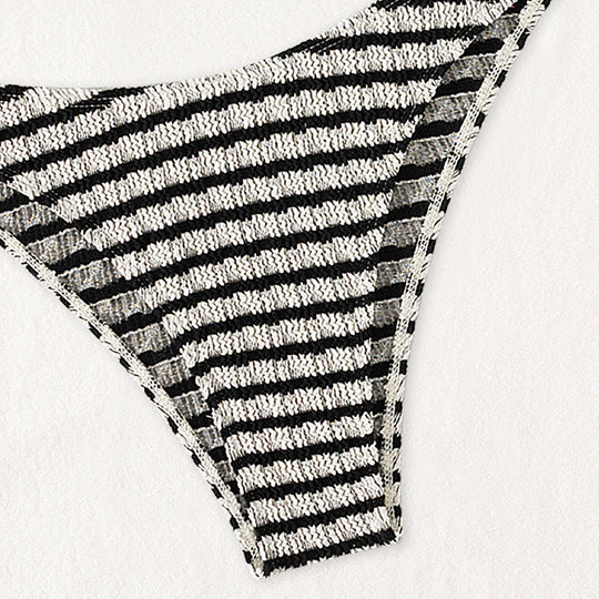 Damen Bandeau-Bikini mit trendy Ausschnitt EB