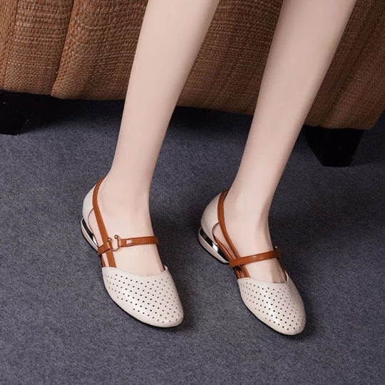 Damen Ballerinas mit luftigen Perforationen und eleganter Doppelriemenführung EB
