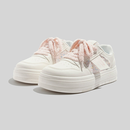Damen modische Sneakers mit süßem Dekor und bequemer Dämpfung EB