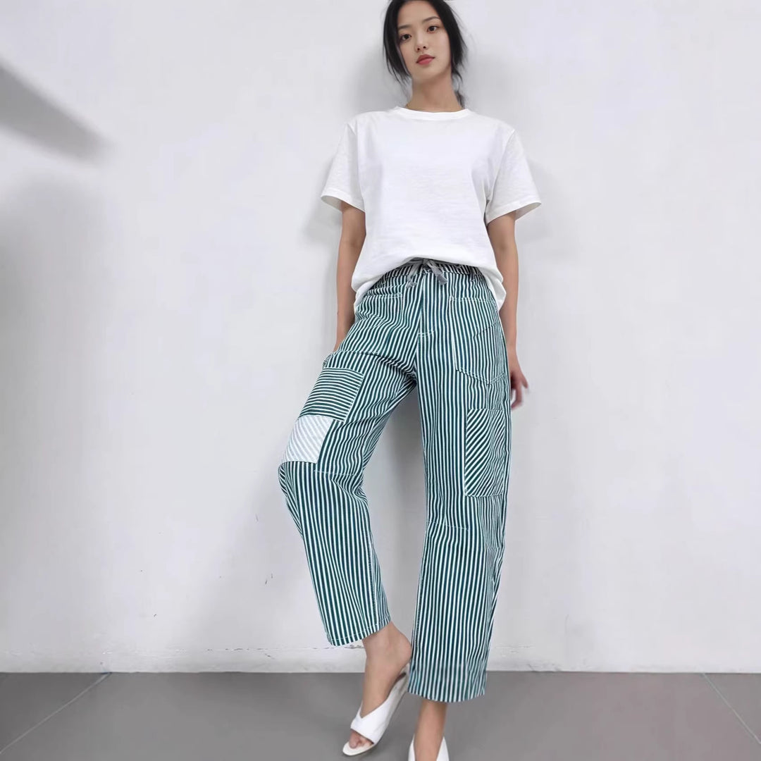 Damen weite Cargo-Hose mit praktischen Taschen und einzigartigem Design EB
