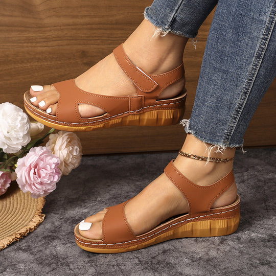 Damen Komfortable Zehentrenner-Sandalen mit ergonomischem Fußbett und modischem Riemendesign EB