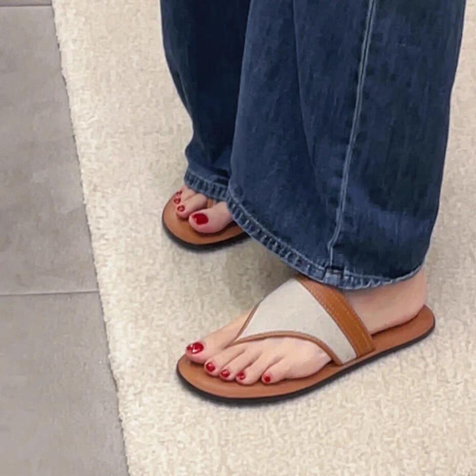 Damen Zehentrenner-Sandalen mit ergonomischem Fußbett und lässigem Design EB