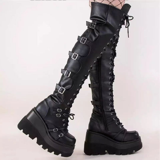 Damen Überknie Stiefel mit Schnallen-Detail und robustem Plateau EB