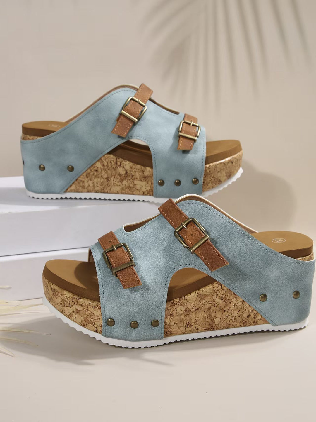 Damen bequeme Wedge-Pantoletten mit dekorativen Riemchen und korkgesunder Sohle EB