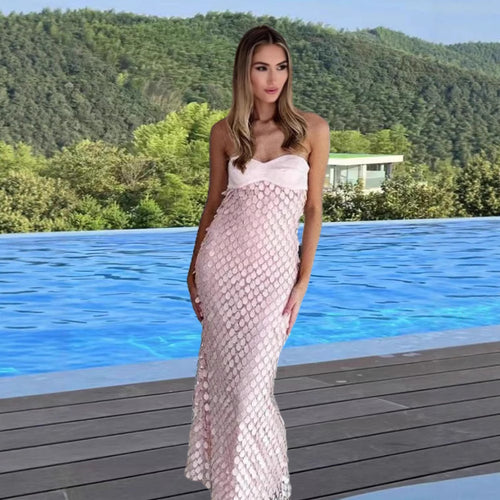 Damen Astronauten-Inspirierte Maxi-Kleid mit geometrischem Shimmerdetail EB