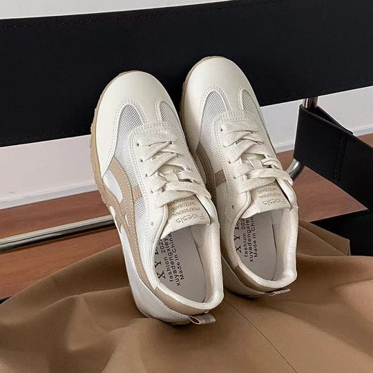 Damen Sportliche Sneakers mit atmungsaktiver Mesh-Konstruktion und flexiblem Dämpfungssystem EB