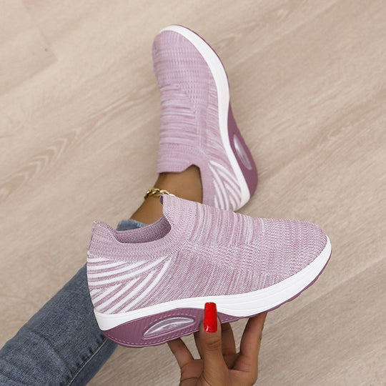 Damen Atmungsaktive Slip-On Sneakers mit dämpfendem Fußbett EB
