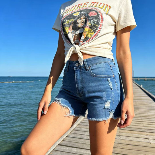 Damen Destroyed Denim-Shorts mit fransigem Saum und stylischen Rissdetails EB