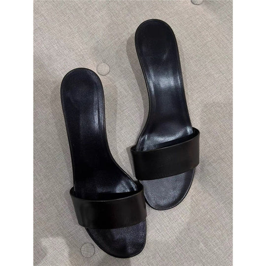 Damen flache Mules mit breiten Riemen EB